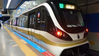 İstanbul metroda iğrenç olay: Genç kadın şok geçirdi!