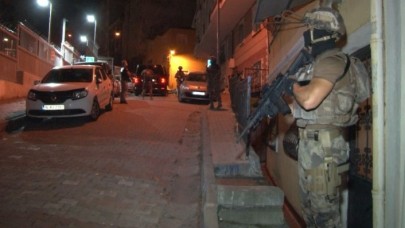 İstanbul'da şafak operasyonu: Onlarca kişi gözaltına alındı