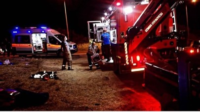 İzmir'de kaçak kazı sırasında göçük: 3 kişi göçük altında kaldı