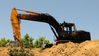 Kocaeli'de acı ölüm: İş makinesi altında kalan Şaban Bayer hayatını kaybetti