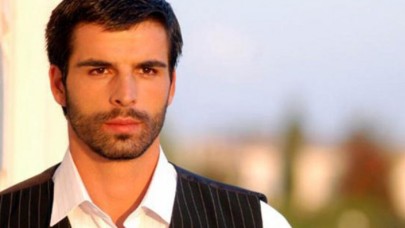 Mehmet Akif Alakurt'tan takipçilerine küfür ve tehdit!