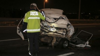 Otomobiline TIR çarptı: Samet Akat öldü