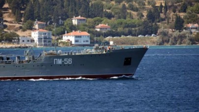 Rus savaş gemisi,  Çanakkale Boğazı'ndan geçti