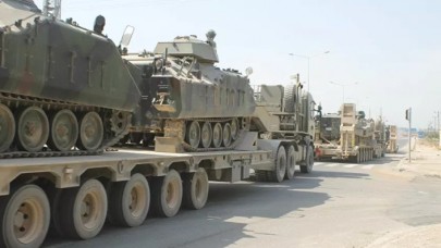 Tanklar,  Suriye sınırından Yunanistan sınırına kaydırılıyor