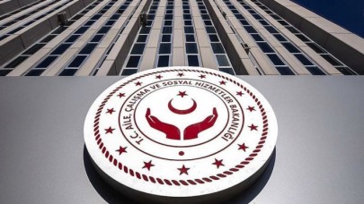 Tedvan Lieshout'un "Ben Bir Sihirbazım" kitabı "muzır yayın" ilan edildi