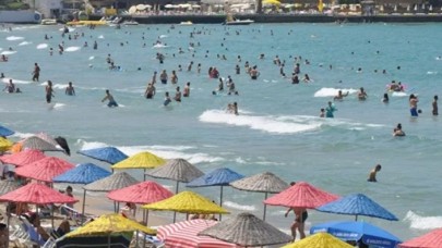 Turist olarak gelenler ilçeye yerleşti: Kuşadası'nın nüfusu 35 ili geçti