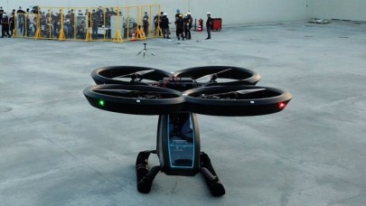 Türkiye'nin ilk uçan arabası 'CEZERİ',  test uçuşunu başarıyla tamamladı