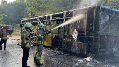 Tuzla'da İETT otobüsü yangını: Küle döndü!