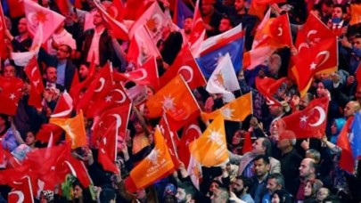 AK Parti yeniden şekilleniyor: 13 ilçe başkanı değişecek!