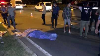 Antalya'da üst geçitten atlayan genç,  otomobilin altında kalarak can verdi