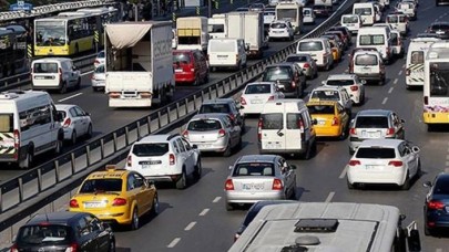 Arabası olan herkesi ilgilendiriyor: AYM,  trafik sigortasının bazı maddelerini iptal etti,  şimdi ne olacak?