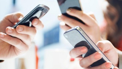 Artık izin alınacak: Bayram mesajına yasak geliyor!