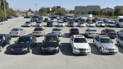 Bakanlık yüzlerce aracı satışa çıkardı: Fiyatlar 20 bin TL'den başlıyor