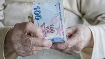 Bankalar yarışa girdi: Maaşını taşıyan emekliye 1.300 TL ödenecek!