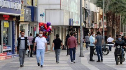 Bir ilde daha sokakta sigara içmek yasaklandı