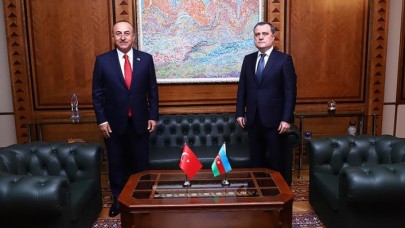 Çavuşoğlu,  Azerbaycan'a gitti,  dünyaya seslendi: Böyle gitmeyecek!