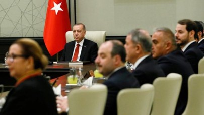 Cumhurbaşkanlığı kabinesi 15.00'te toplanıyor: Gündem koronavirüs,  Kıbrıs ve Azerbaycan!