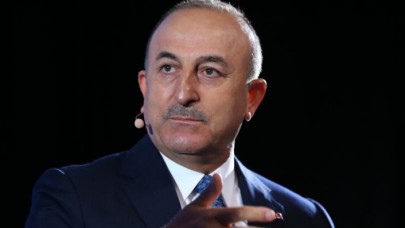 Dışişleri Bakanı Çavuşoğlu’ndan Kıbrıs Rumlarına hukuk dersi