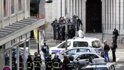 Fransa'daki bıçaklı saldırıyla ilgili flaş gelişme