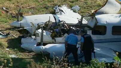 Fransa’da iki uçak havada çarpıştı