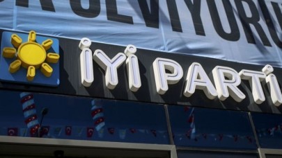 İYİ Parti'de kriz: 14 milletvekilinden protesto bildirisi