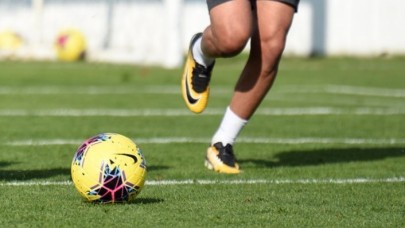 İzmir'deki deprem nedeniyle 4 maç ertelendi