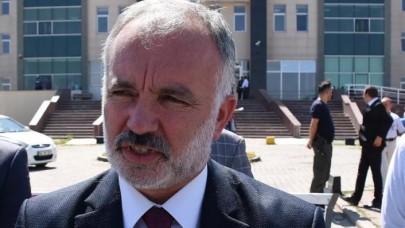 Kars Belediye Başkanı Ayhan Bilgen görevden alındı,  yerine Türker Öksüz getirildi