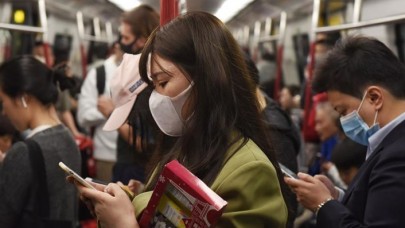 Kritik isimden koronavirüs uyarısı: Hayat Temmuz 2021'e kadar normale dönmeyecek!