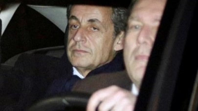 Seçim kampanyasına yasa dışı finansman sağlayan Sarkozy,  ifade verdi