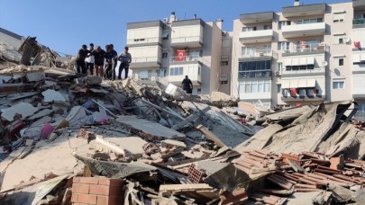 Siz nasıl insansınız? İzmir'deki deprem sonrası yapılan iğrenç paylaşımlar mide bulandırdı!
