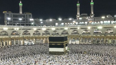 Suudi Arabistan'dan umre kararı: Açıldı