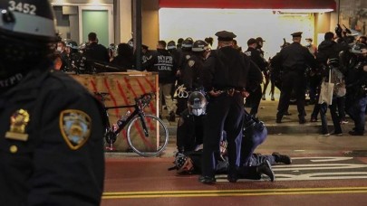 ABD'de gerginlik tırmanıyor: Ortalık karıştı,  sokaklarda arbede