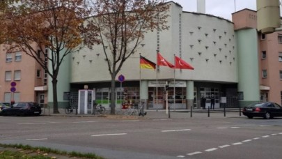 Almanya'da camiye bomba ihbarı!