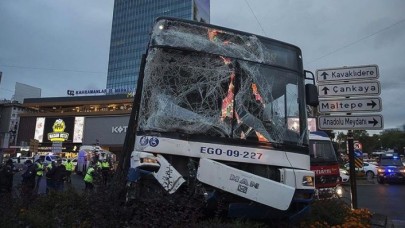 Ankara'da feci kaza: Otobüsler çarpıştı,  yaralılar var