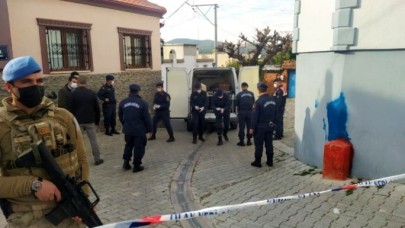 Baran Parlak tartıştığı babasını bıçakladı: Metin Parlak öldü