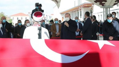 Burhan Kuzu son yolcuğuna uğurlandı