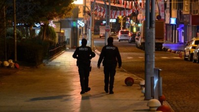 Dikkat: Sokağa çıkma yasağı ne zaman başlayacak,  kimler muaf tutulacak?