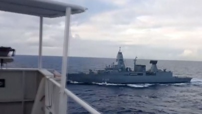 Doğu Akdeniz'deki gemi baskını skandalı büyüyor: Türkiye'den sert tepki,  büyükelçiler Dışişleri'ne çağrıldı