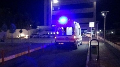 Dur ihtarına uymayan araç çarptı: Polis Nail Orsal yaralandı