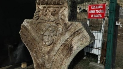 Düzce’de kazı çalışmalarında Medusa heykeli bulundu