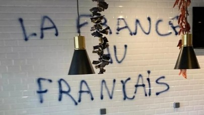 Fransa'da Türk dükkanına saldırı: Duvarlara 'Türklere ölüm' yazıldı