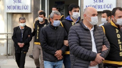 İzmir'de yıkılan binaların müteahhitleri kendilerini iğrenç sözlerle savundu!