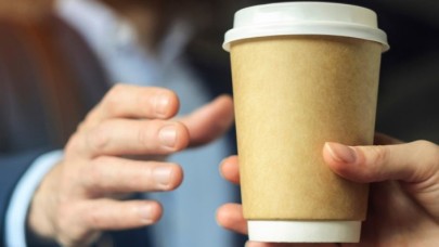 Kağıt bardaklar sıcak içeceklerde tehlike saçıyor