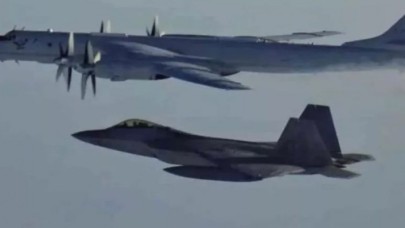 Karadeniz'de Rus savaş uçağı,  ABD keşif uçağını engelledi