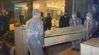 Koronavirüsten ölen adamın cenazesi 6 saat sonra alındı: 'Ceset torbası verip siz indireceksiniz dediler