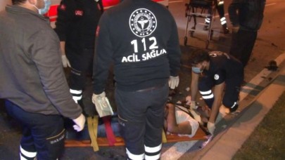 Makas atan otomobil ikiye bölündü: Özgür Karataş ağır yaralı