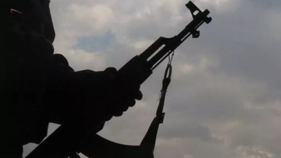 Mardin'de bir terörist teslim oldu