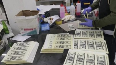 Matbaa atölyesinde sahte 1.5 milyon dolar ele geçirildi