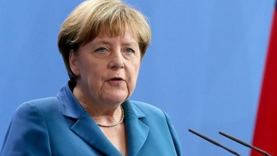 Merkel: "Oruç Reis'in tekrar Türk limanına dönmesi zirve öncesi iyi bir işaret"