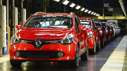Renault'tan flaş imza: 2500 kişi işten çıkarılacak